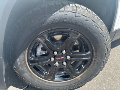 2022 GMC Acadia AT4