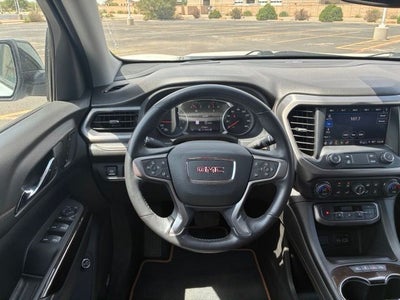 2022 GMC Acadia AT4