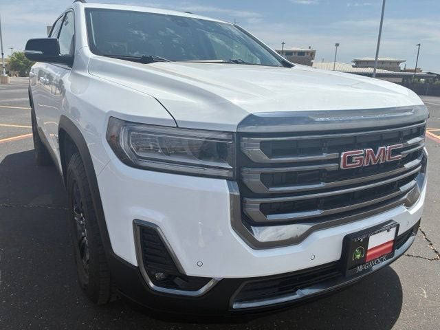 2022 GMC Acadia AT4