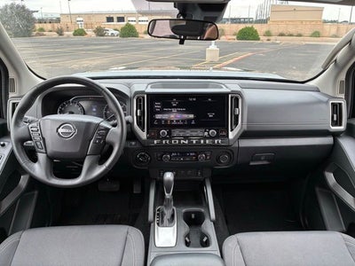 2025 Nissan Frontier SV