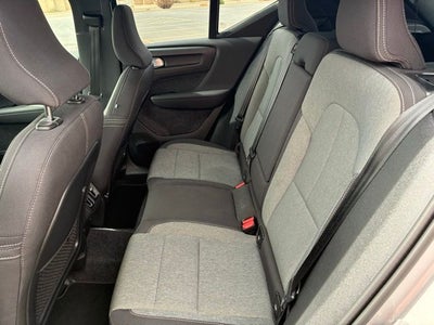 2025 Volvo XC40 B5 Core