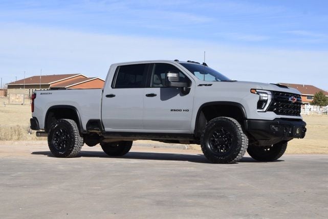 2025 Chevrolet Silverado HD ZR2