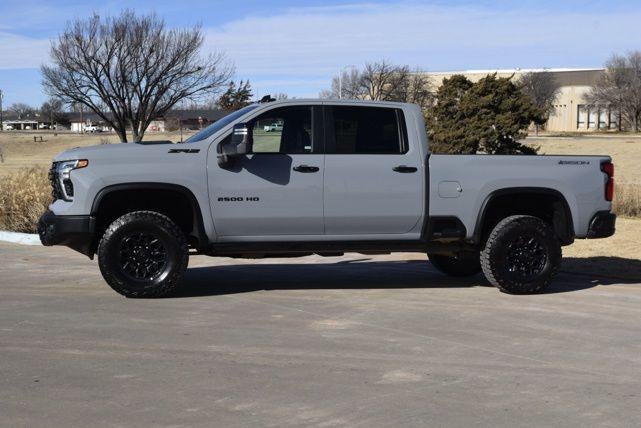 2025 Chevrolet Silverado HD ZR2