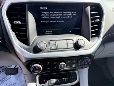 2023 GMC Acadia SLT