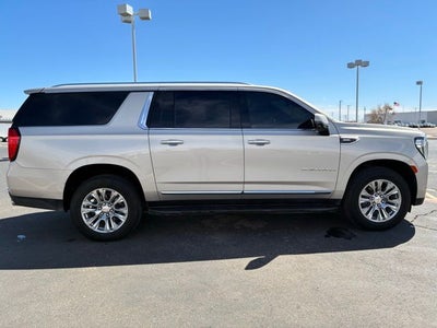 2022 GMC Yukon XL Denali