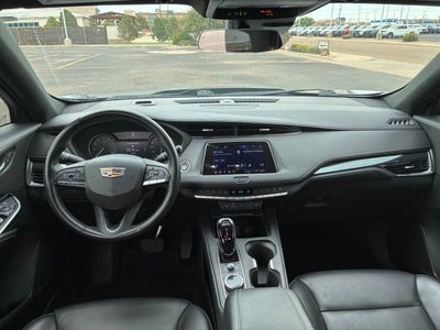 2023 Cadillac XT4 Luxury