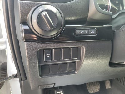 2022 Nissan Titan SV