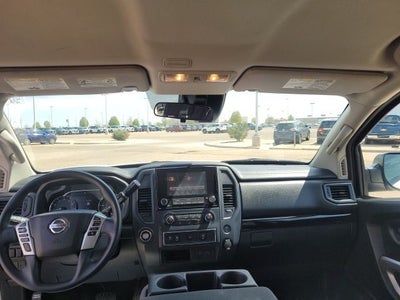 2022 Nissan Titan SV