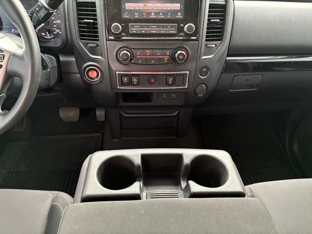 2022 Nissan Titan SV