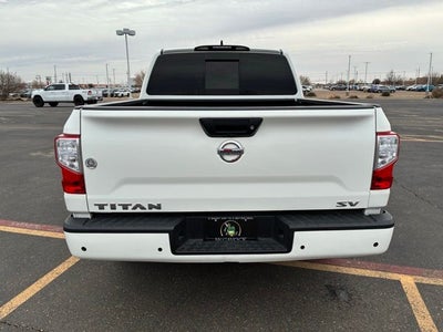 2022 Nissan Titan SV