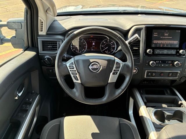 2024 Nissan Titan SV