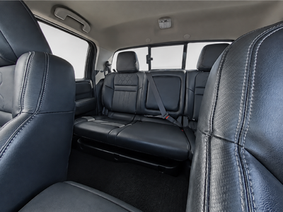 2024 Nissan Frontier SL