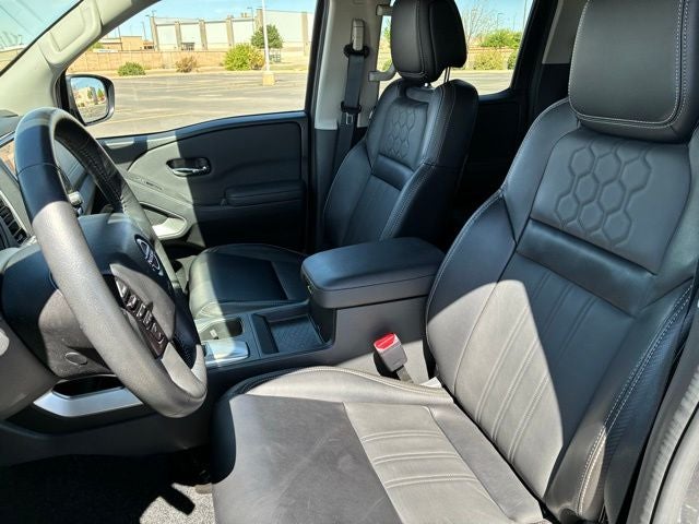 2024 Nissan Frontier SL