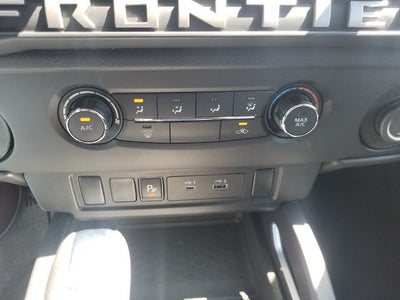 2025 Nissan Frontier SV