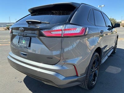 2022 Ford Edge SE