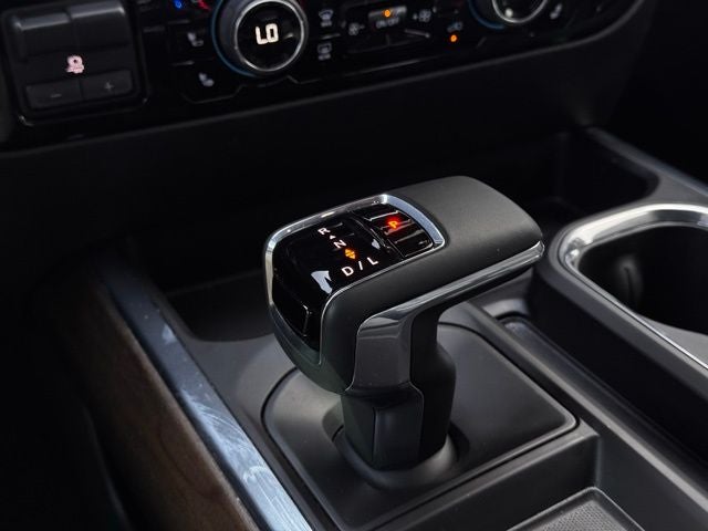 2024 Chevrolet Silverado High Country