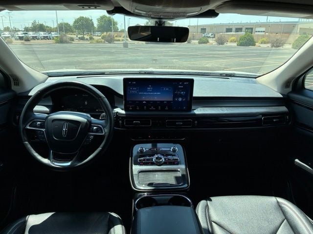 2022 Lincoln Nautilus Standard