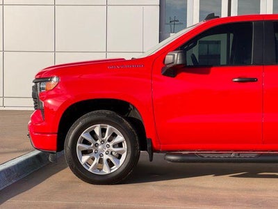 2024 Chevrolet Silverado Custom