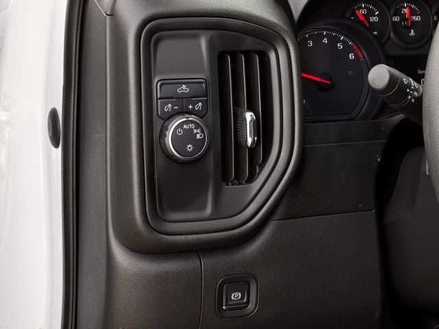 2021 Chevrolet Silverado Custom