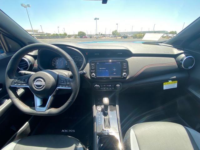2024 Nissan Kicks SR