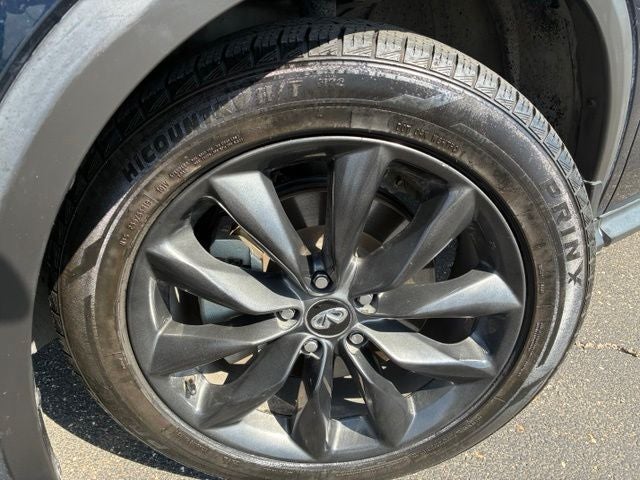 2022 INFINITI QX50 LUXE