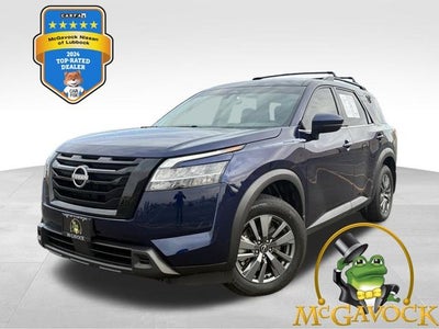 2022 Nissan Pathfinder SV