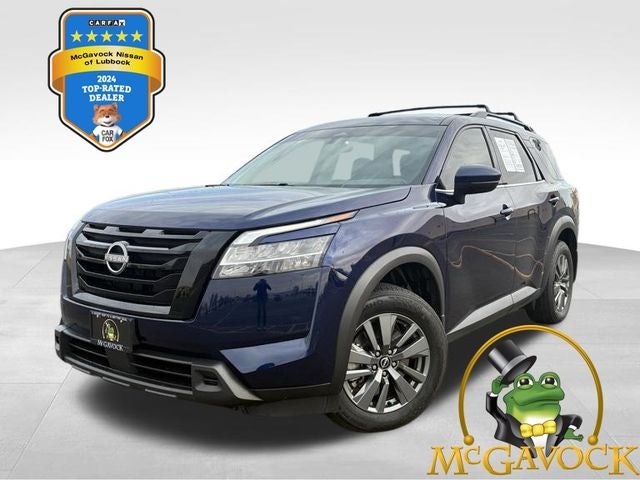 2022 Nissan Pathfinder SV