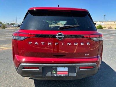 2024 Nissan Pathfinder SV
