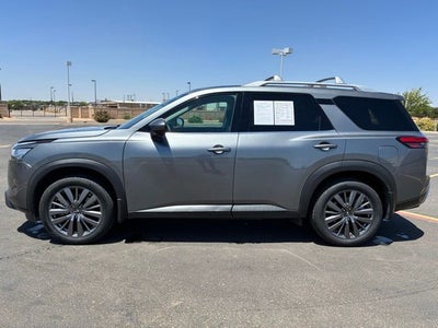 2024 Nissan Pathfinder SL
