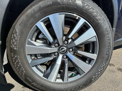 2024 Nissan Pathfinder SL