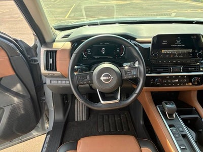 2025 Nissan Pathfinder Platinum