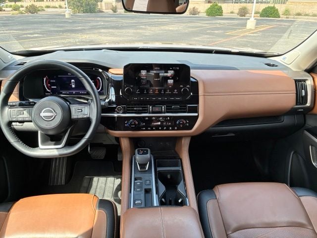 2024 Nissan Pathfinder Platinum
