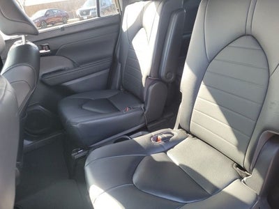 2023 Toyota Highlander XLE