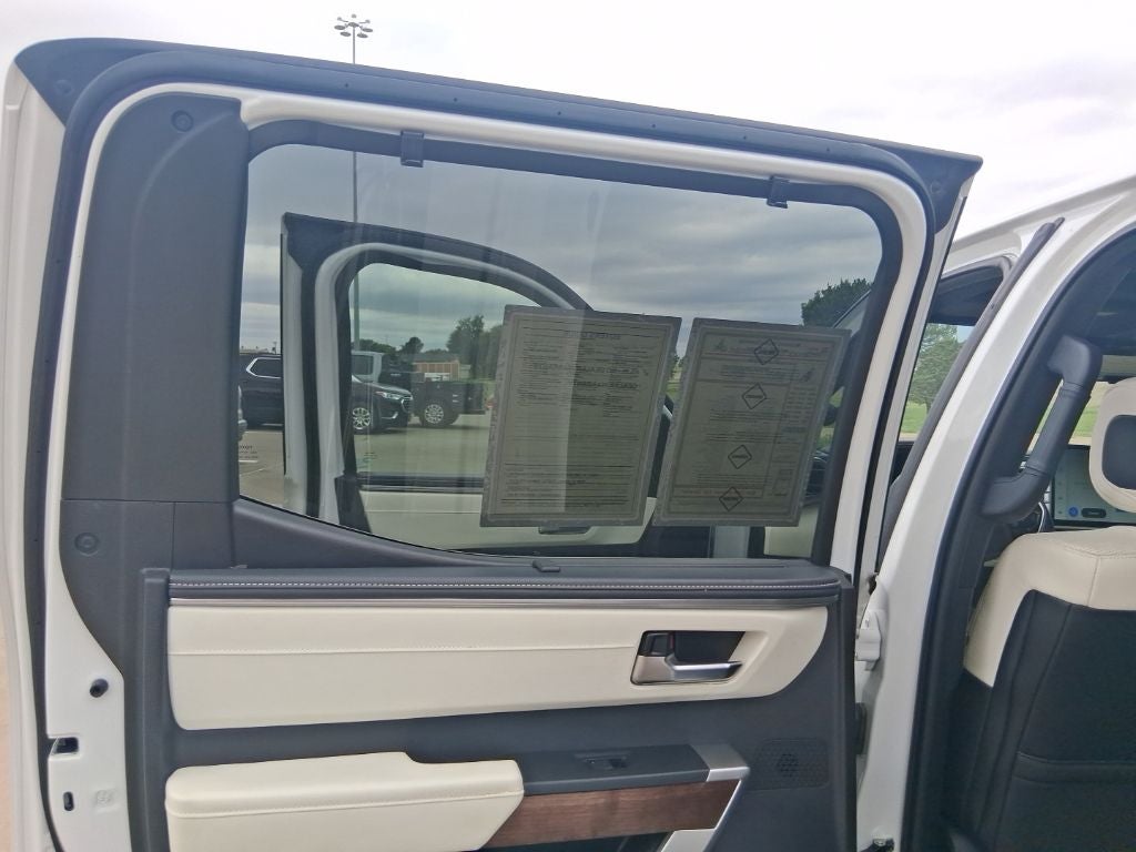 2023 Toyota TUNDRA HV 4X4 Capstone