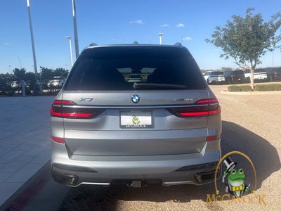 2023 BMW X7 xDrive40i