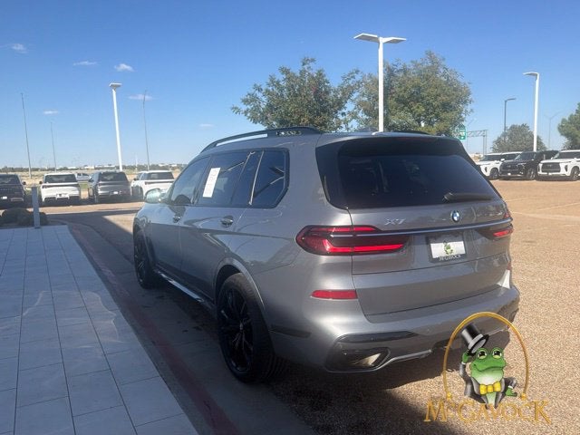 2023 BMW X7 xDrive40i
