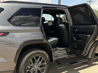 2023 Toyota SEQUOIA 4WD Platinum