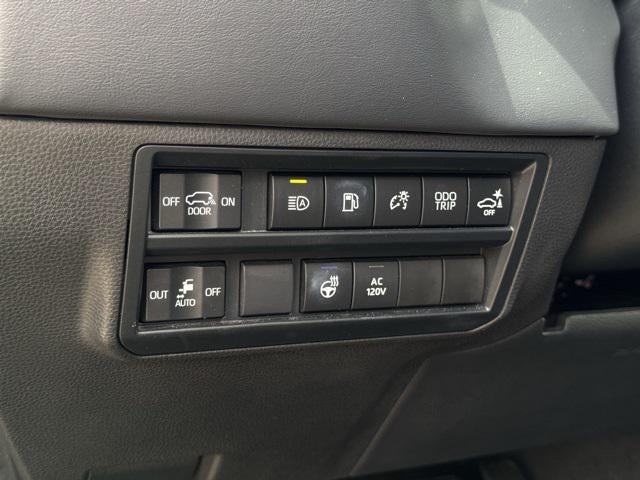 2023 Toyota SEQUOIA 4WD Platinum