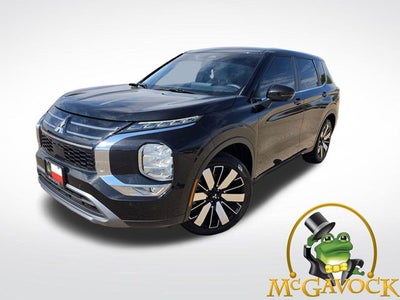 2025 Mitsubishi Outlander SE