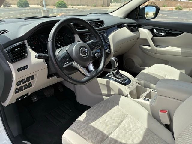 2022 Nissan Rogue Sport SV