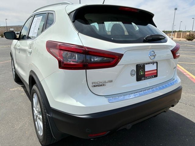 2022 Nissan Rogue Sport SV