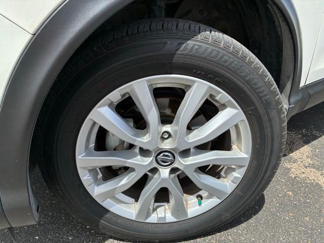 2022 Nissan Rogue Sport SV