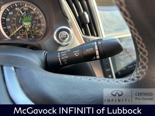 2022 INFINITI Q60 LUXE