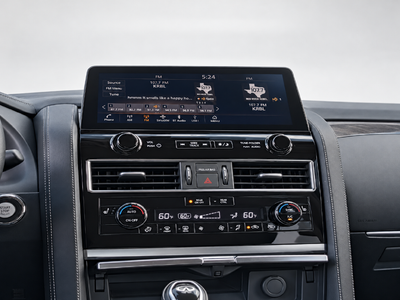 2023 INFINITI QX80 LUXE