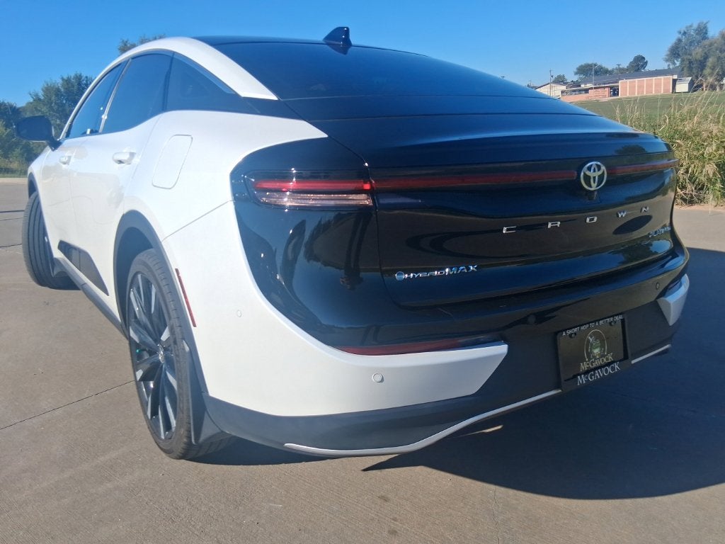 2026 Toyota Toyota Crown Platinum