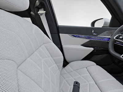 2025 BMW 760i 760i xDrive