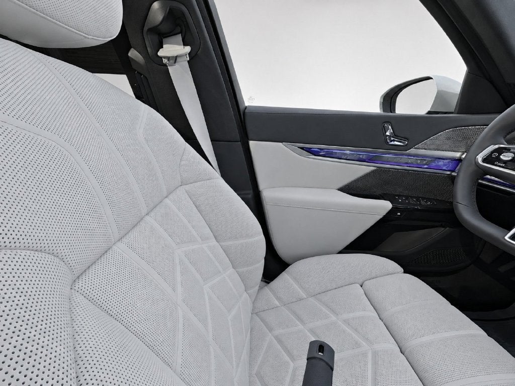 2025 BMW 760i 760i xDrive