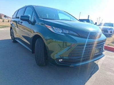 2026 Toyota Sienna Woodland Edition