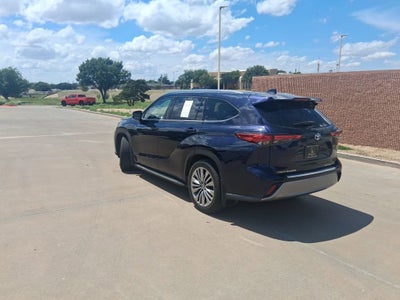 2021 Toyota Highlander Platinum
