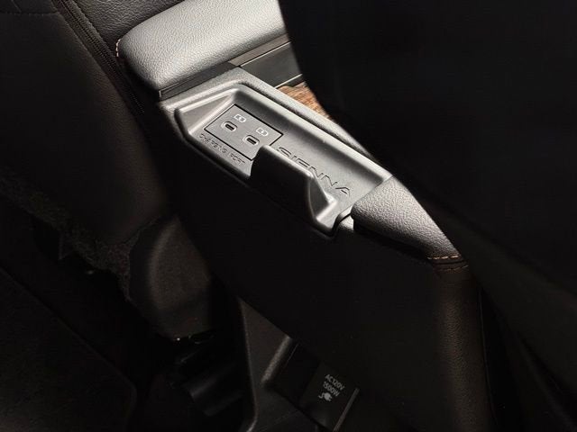 2025 Toyota Sienna Limited